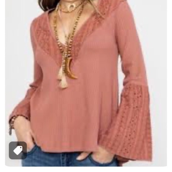FREE PEOPLE PARISIAN NIGHTS TOP in Sayulita Rose Pink knit bell sleeve top - Picture 5 of 13